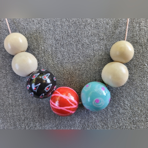 New handmade Necklace and earrings set - Picture 2 of 7